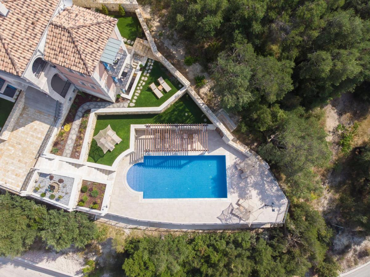 Elysium Living Parga Aparthotel Екстериор снимка
